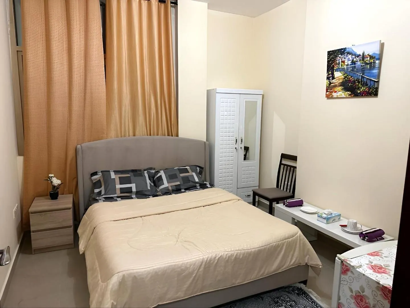 Hostel Mbz - New Fabulous Room In Unique Flat Abu Dhabi